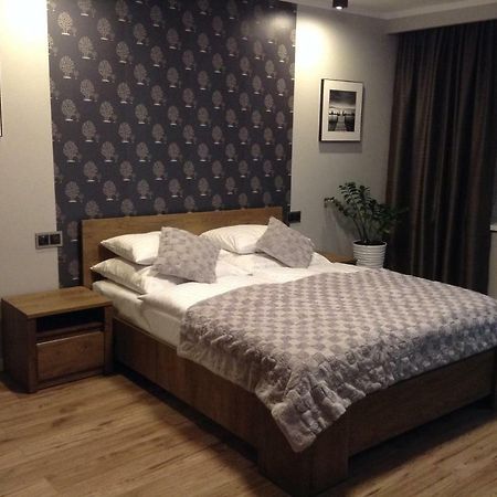 Apartament Studencka เยเลเนียกูรา ภายนอก รูปภาพ