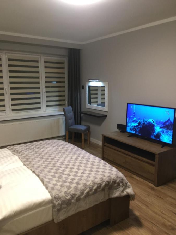 Apartament Studencka เยเลเนียกูรา ภายนอก รูปภาพ