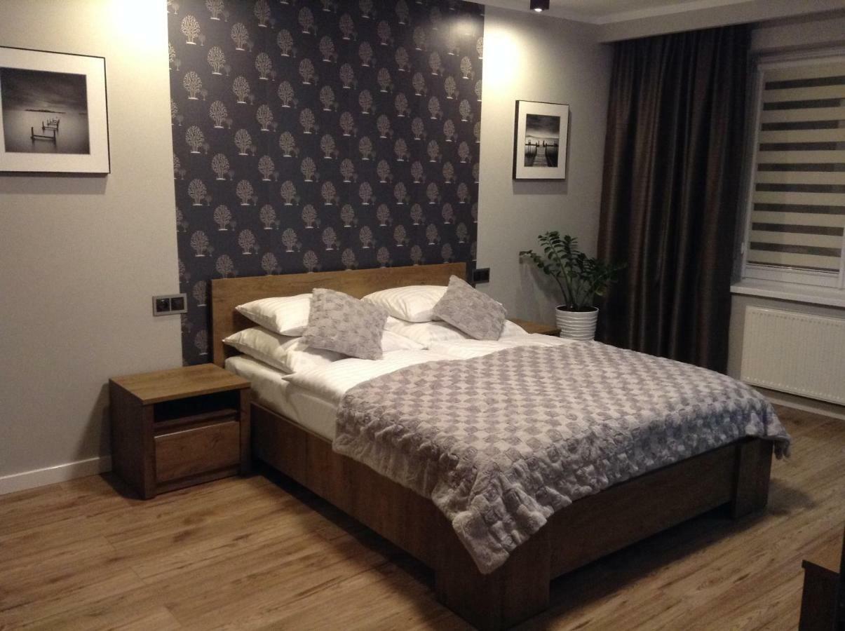 Apartament Studencka เยเลเนียกูรา ภายนอก รูปภาพ