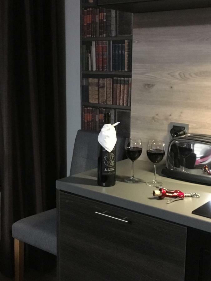 Apartament Studencka เยเลเนียกูรา ภายนอก รูปภาพ