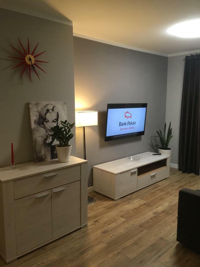 Apartament Studencka เยเลเนียกูรา ภายนอก รูปภาพ