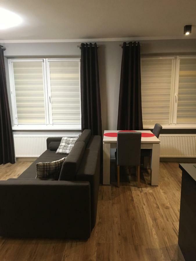 Apartament Studencka เยเลเนียกูรา ภายนอก รูปภาพ